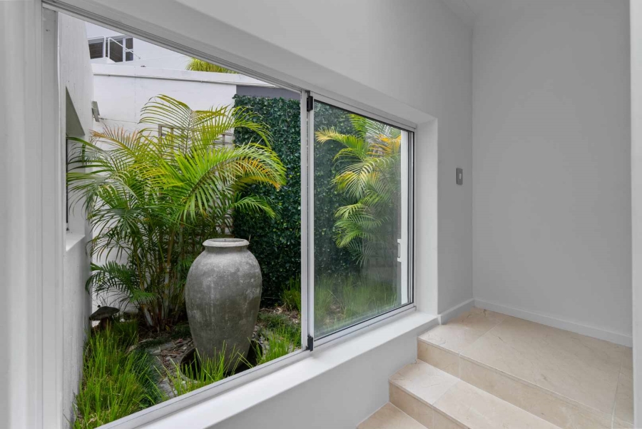 4 Bedroom Property for Sale in Camps Bay Western Cape